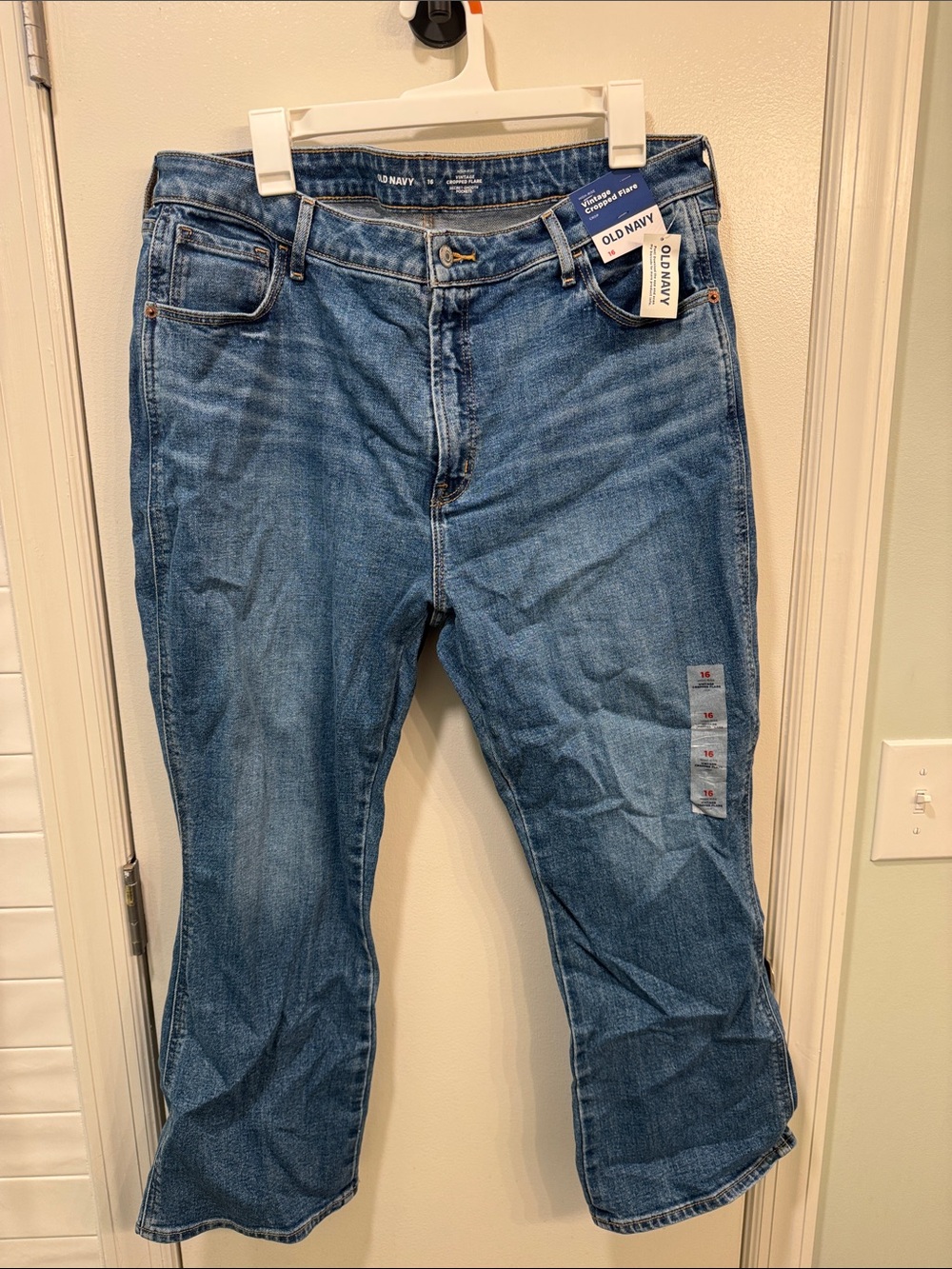 Old Navy Women's Medium Blue Vintage Cropped Flare Jeans